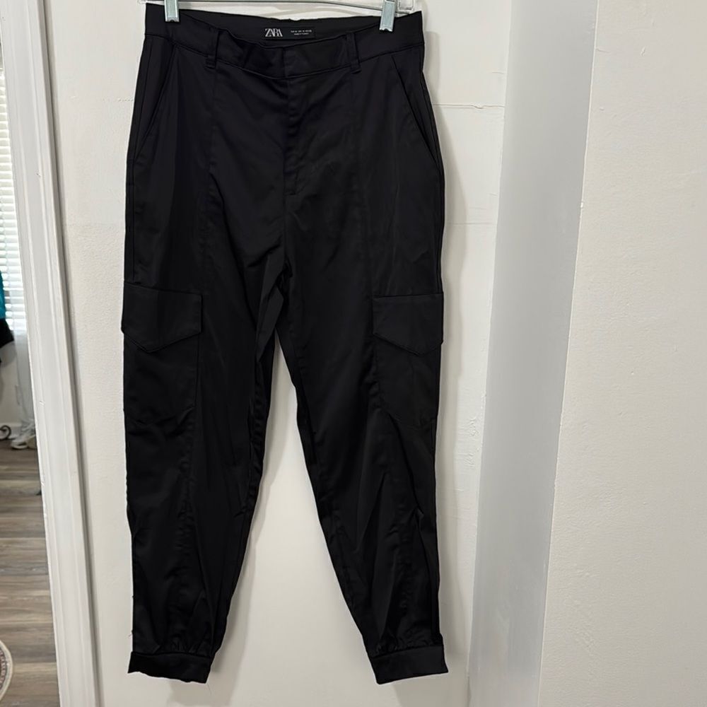 Zara Women’s Black Satin Cargo Pants Size M